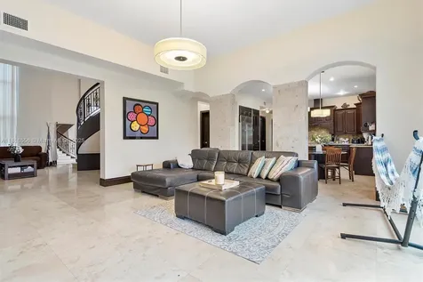 18825 N Bay Road Sunny Isles Beach FL 33160