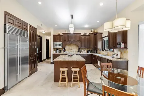 18825 N Bay Road Sunny Isles Beach FL 33160