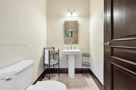 18825 N Bay Road Sunny Isles Beach FL 33160