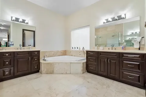 18825 N Bay Road Sunny Isles Beach FL 33160