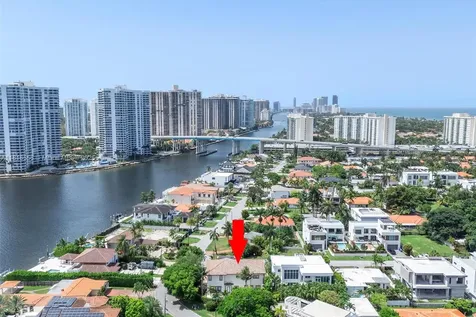 18825 N Bay Road Sunny Isles Beach FL 33160