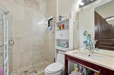 18825 N Bay Road Sunny Isles Beach FL 33160