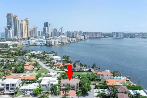 18825 N Bay Road Sunny Isles Beach FL 33160