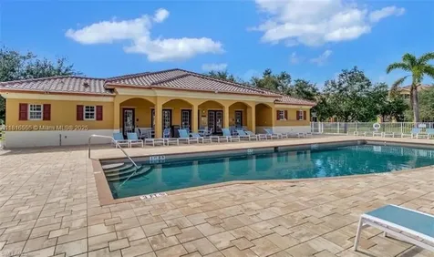 4105 Residence Drive Fort Myers FL 33901
