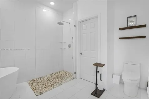 628 SE 37th Place Homestead FL 33033