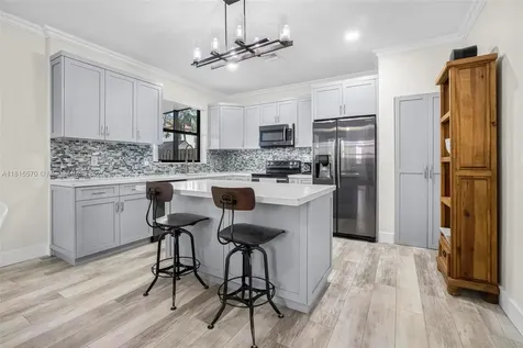 628 SE 37th Place Homestead FL 33033
