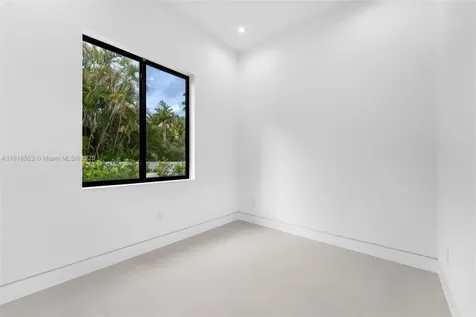 6900 SW 72nd Court Miami FL 33143