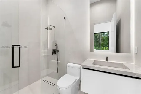 6900 SW 72nd Court Miami FL 33143