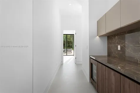 6900 SW 72nd Court Miami FL 33143