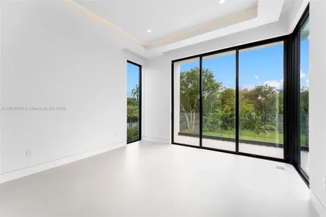 6900 SW 72nd Court Miami FL 33143