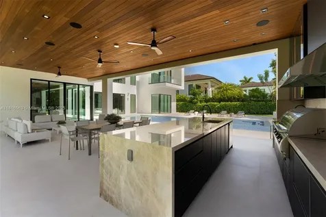 6900 SW 72nd Court Miami FL 33143