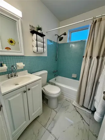 1012 SW 3rd Avenue Hallandale Beach FL 33009