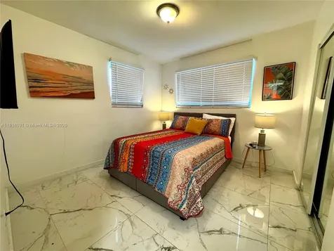 1012 SW 3rd Avenue Hallandale Beach FL 33009