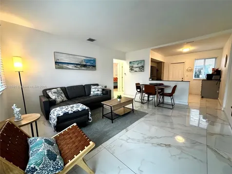 1012 SW 3rd Avenue Hallandale Beach FL 33009