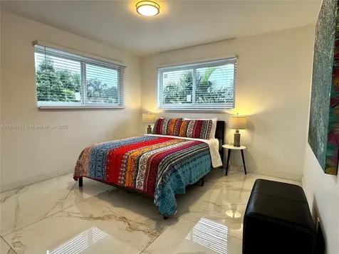 1012 SW 3rd Avenue Hallandale Beach FL 33009