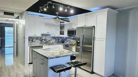 1401 SW 134th Way Pembroke Pines FL 33027