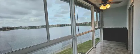 1401 SW 134th Way Pembroke Pines FL 33027