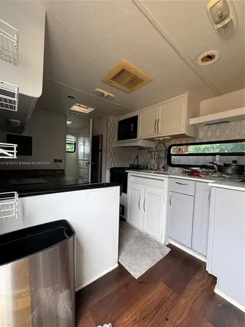 7000 NW 21st Avenue Miami FL 33147