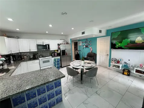 7000 NW 21st Avenue Miami FL 33147