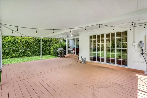 1110 Falcon Avenue Miami Springs FL 33166