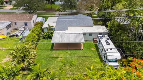 1110 Falcon Avenue Miami Springs FL 33166
