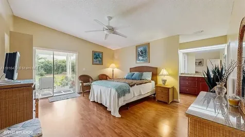 2552 SE 7th Court Homestead FL 33033