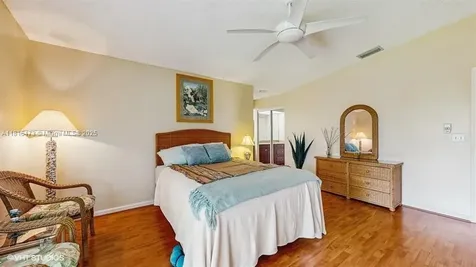 2552 SE 7th Court Homestead FL 33033