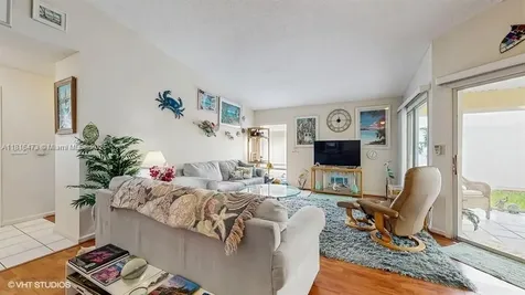 2552 SE 7th Court Homestead FL 33033