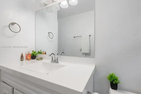 5726 SW 20th Street Miami FL 33155