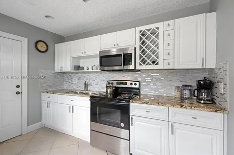 5726 SW 20th Street Miami FL 33155