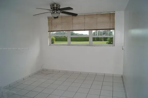 9820 S Hollybrook Lake Drive Pembroke Pines FL 33025