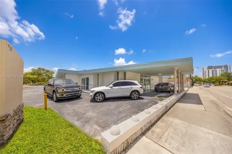 750 S Federal Highway Hollywood FL 33020
