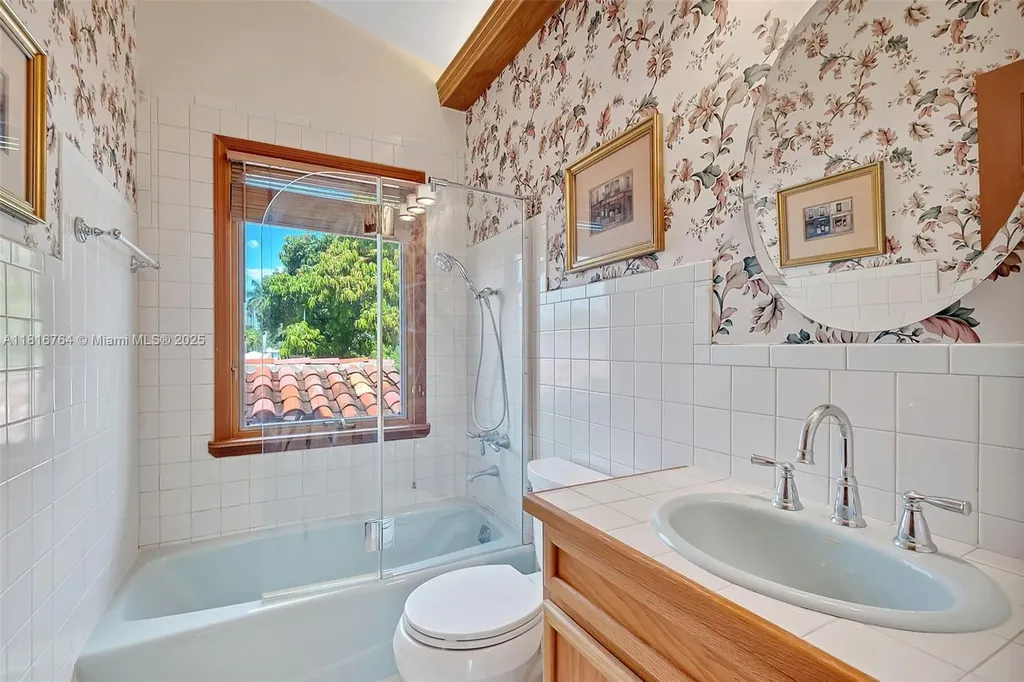 325 Bontona Avenue Fort Lauderdale FL 33301