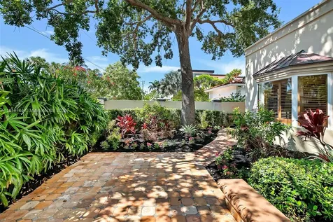 325 Bontona Avenue Fort Lauderdale FL 33301