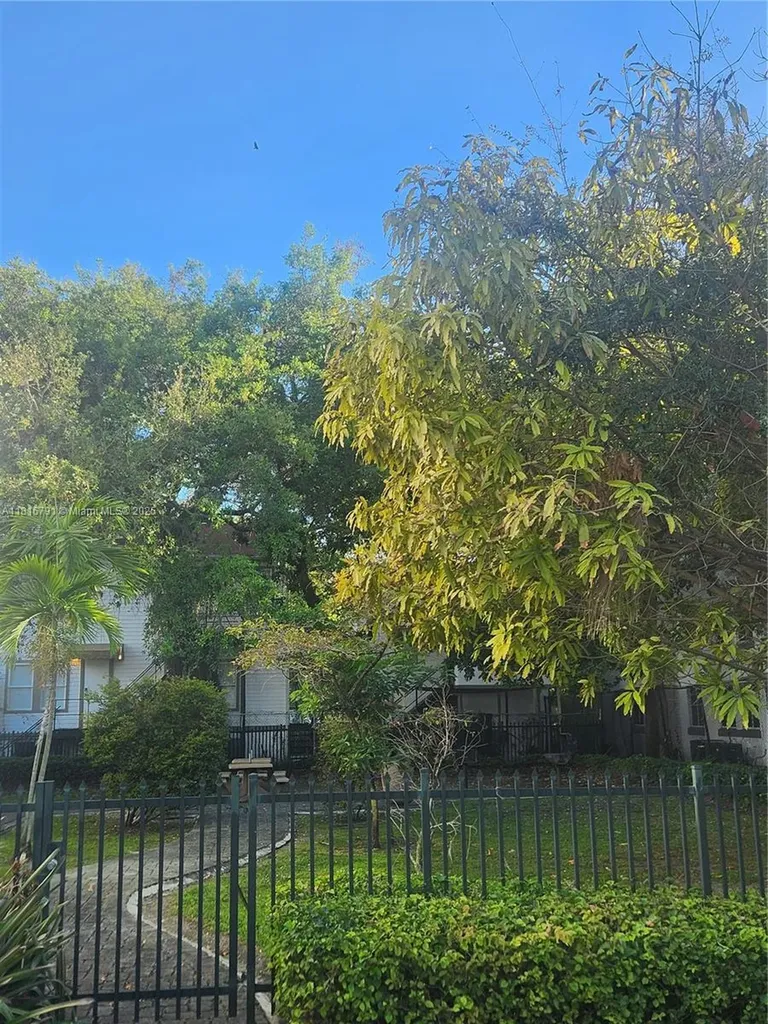 412 NW 4th Street Miami FL 33130