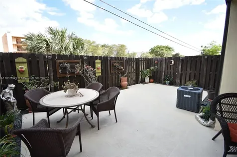 8469 SW 137th Avenue Miami FL 33183