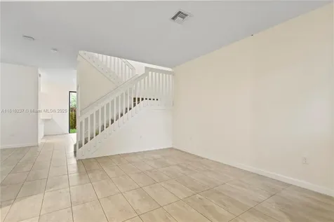 6496 S Anise Court Davie FL 33314