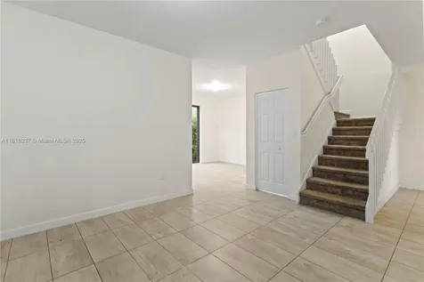 6496 S Anise Court Davie FL 33314