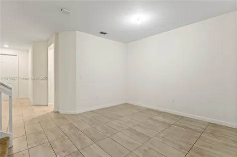 6496 S Anise Court Davie FL 33314