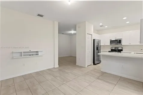6496 S Anise Court Davie FL 33314