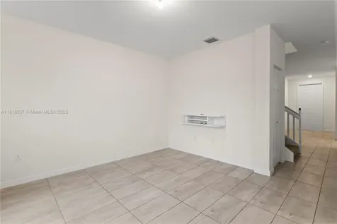 6496 S Anise Court Davie FL 33314