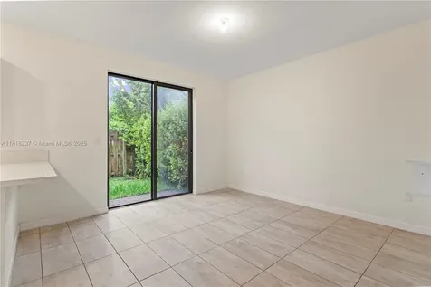 6496 S Anise Court Davie FL 33314