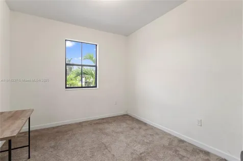 6496 S Anise Court Davie FL 33314