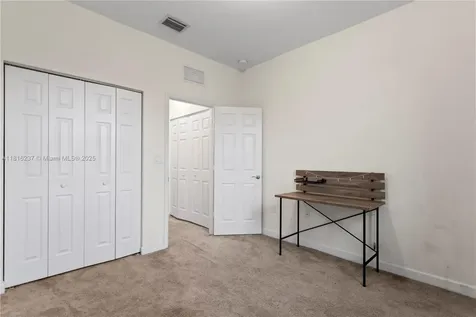 6496 S Anise Court Davie FL 33314