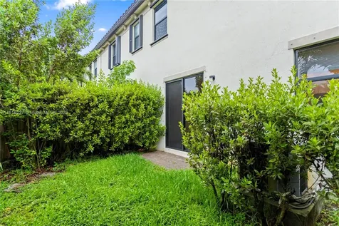 6496 S Anise Court Davie FL 33314