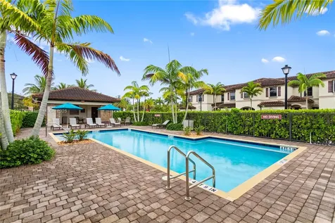 6496 S Anise Court Davie FL 33314