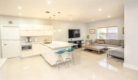 10914 NW 70th Street Doral FL 33178