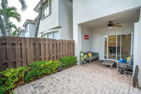 10914 NW 70th Street Doral FL 33178