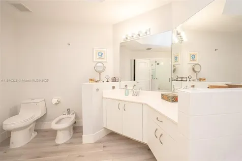 10914 NW 70th Street Doral FL 33178