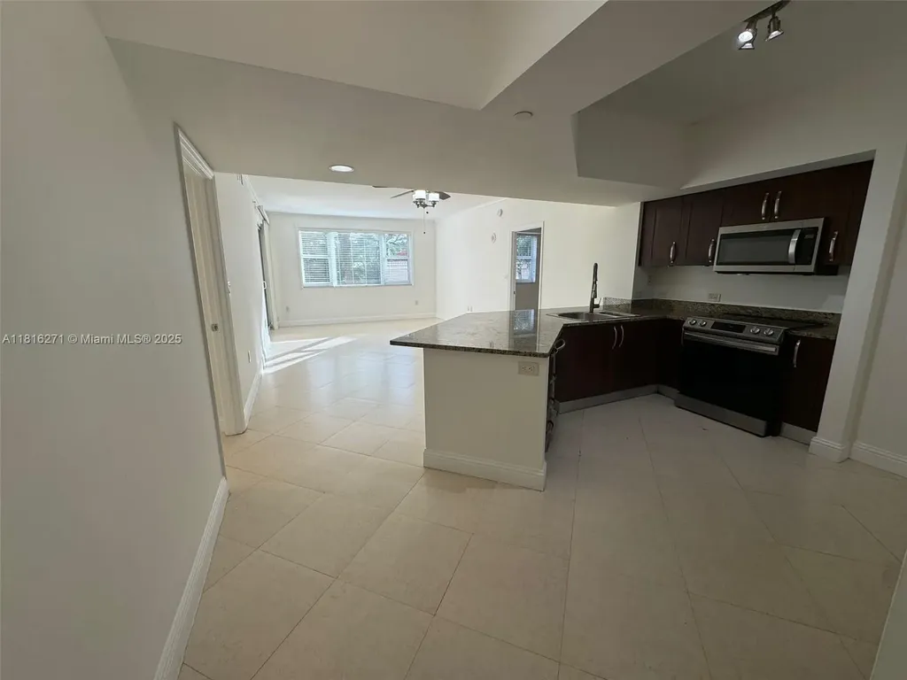 19900 E Country Club Drive Aventura FL 33180